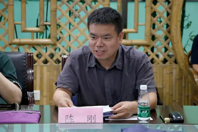 陈刚.png